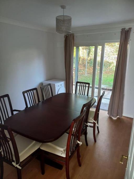 Large 4Bed Available Long-Term In Letterkenny 빌라 외부 사진