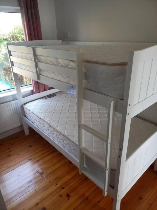 Large 4Bed Available Long-Term In Letterkenny 빌라 외부 사진
