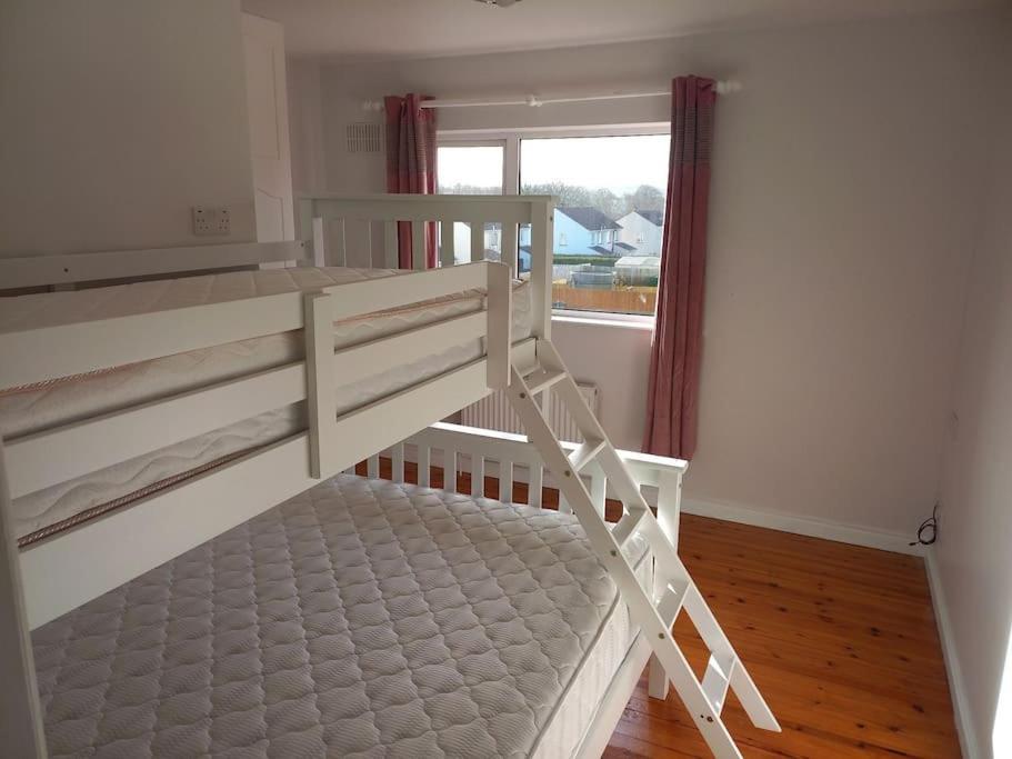 Large 4Bed Available Long-Term In Letterkenny 빌라 외부 사진