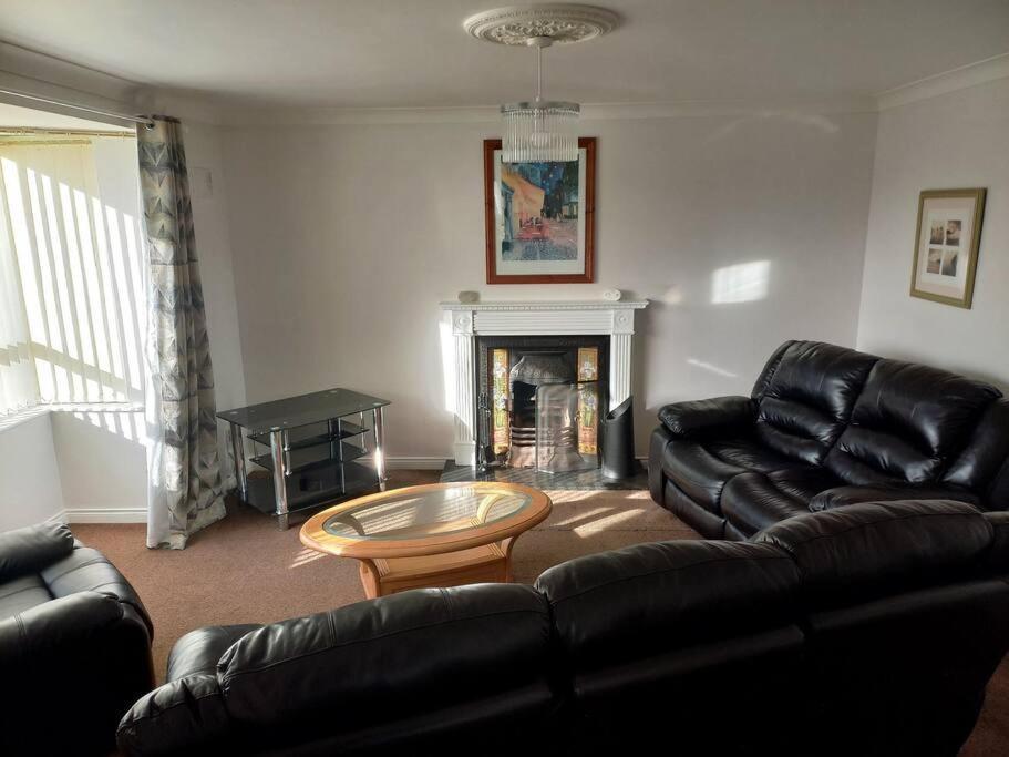 Large 4Bed Available Long-Term In Letterkenny 빌라 외부 사진
